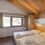 Schoeneben Haus Anemone Wald im Pinzgau